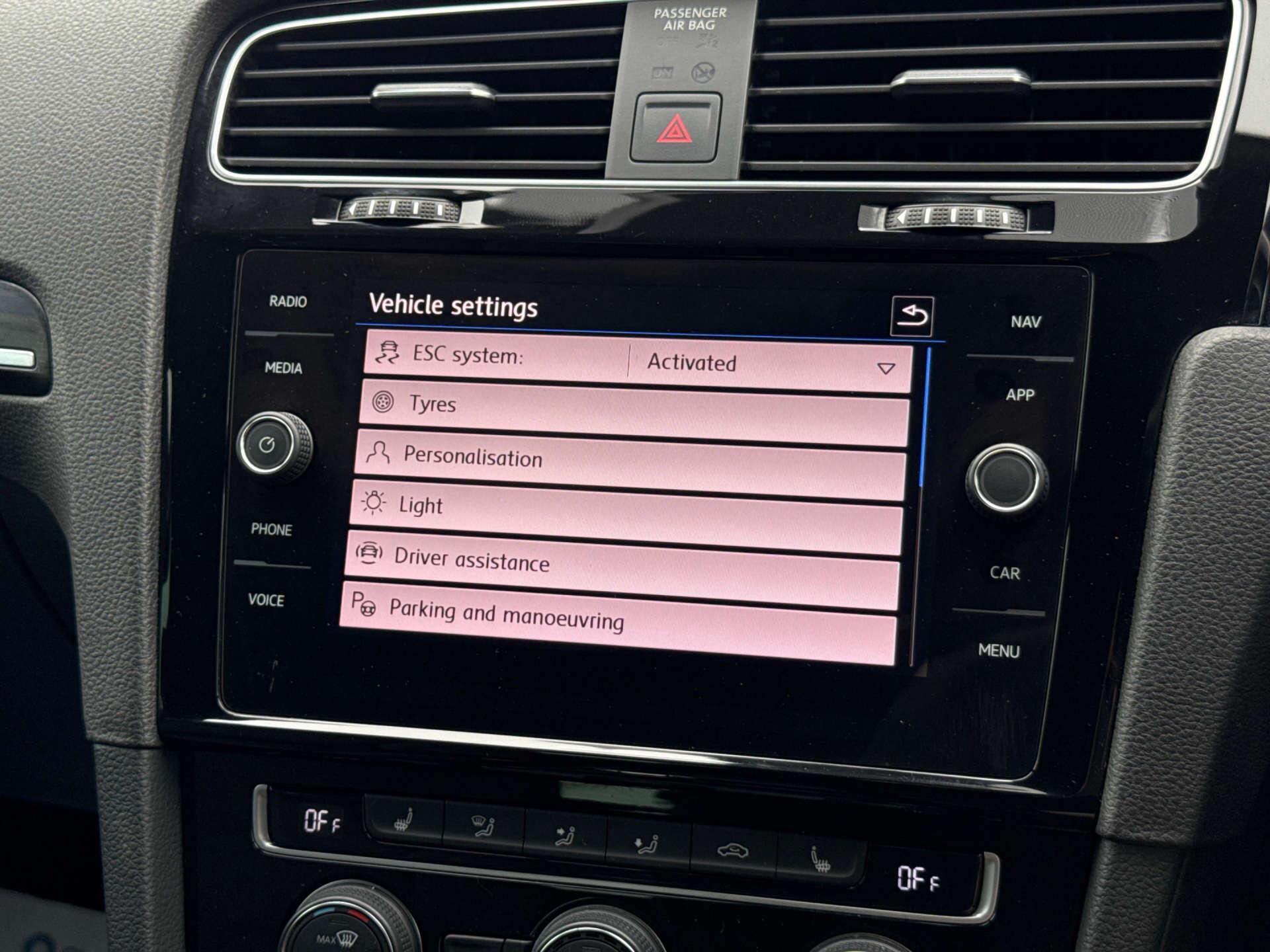 Volkswagen Golf view 69