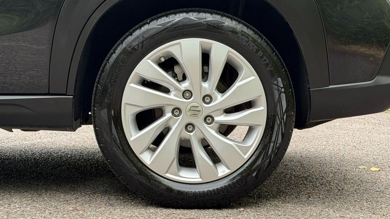 Suzuki S-Cross view 38