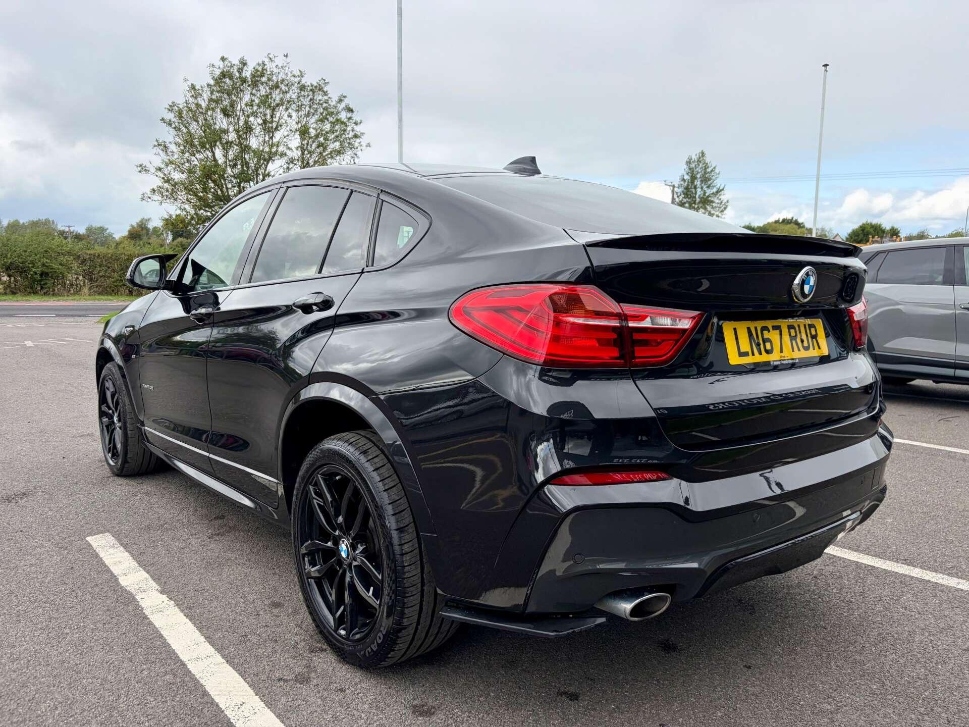 BMW X4 view 6