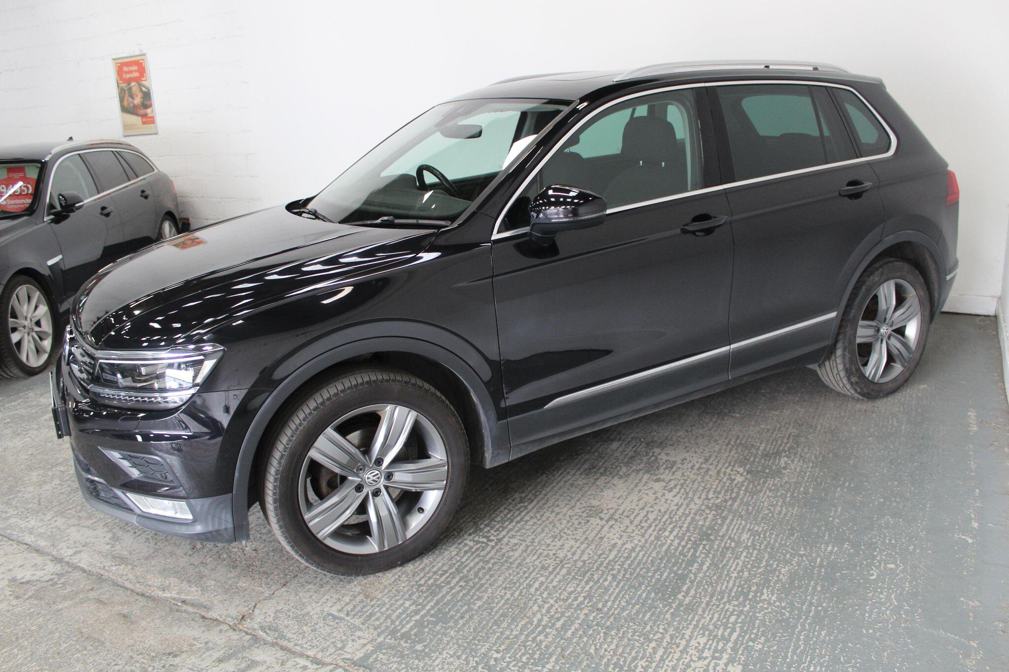Volkswagen Tiguan view 5