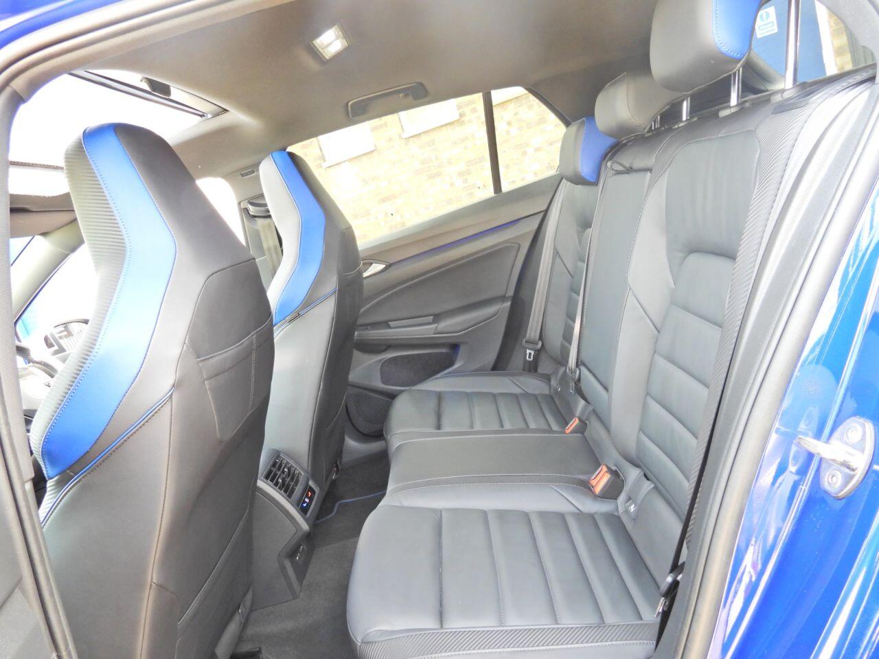 Volkswagen Golf view 30