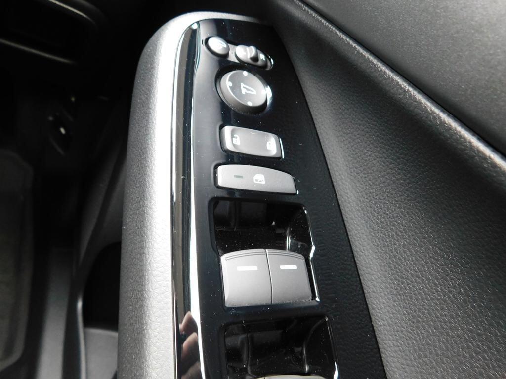 HR-V