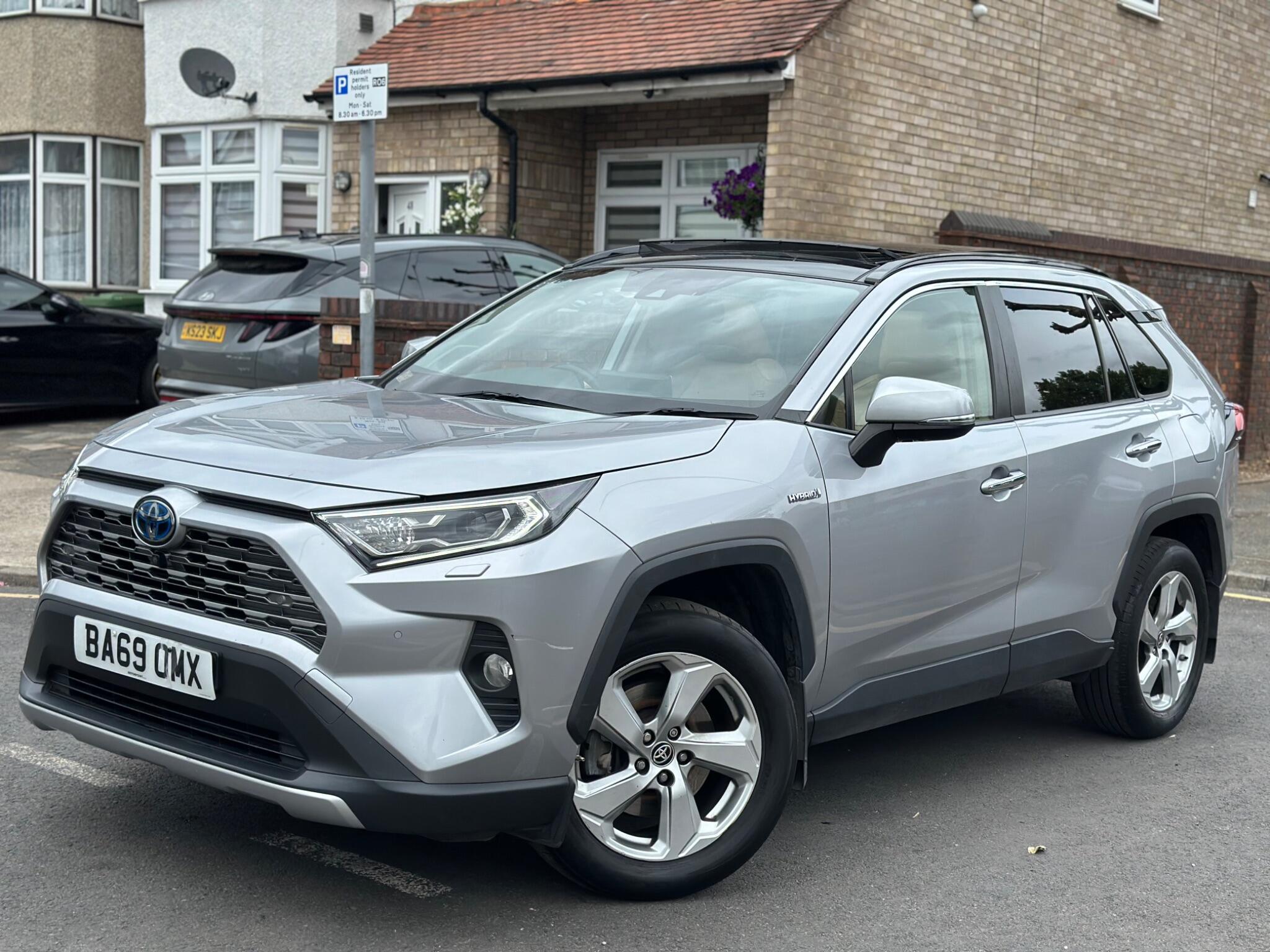 Toyota Rav4 view 6