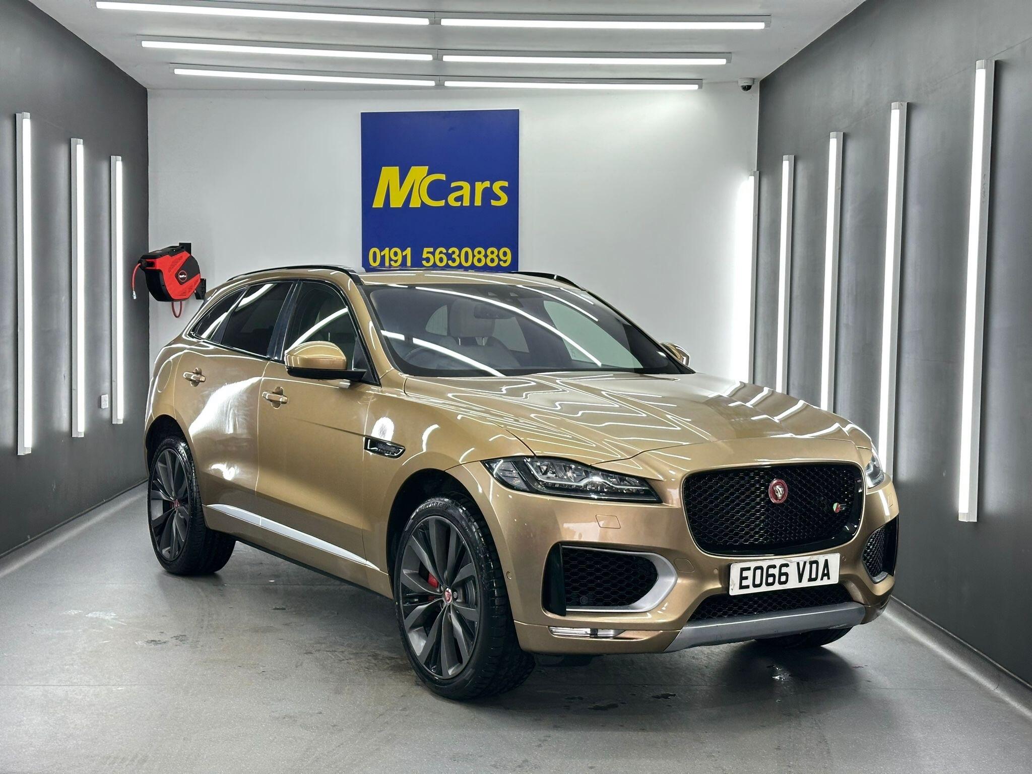 Jaguar F-Pace view 6