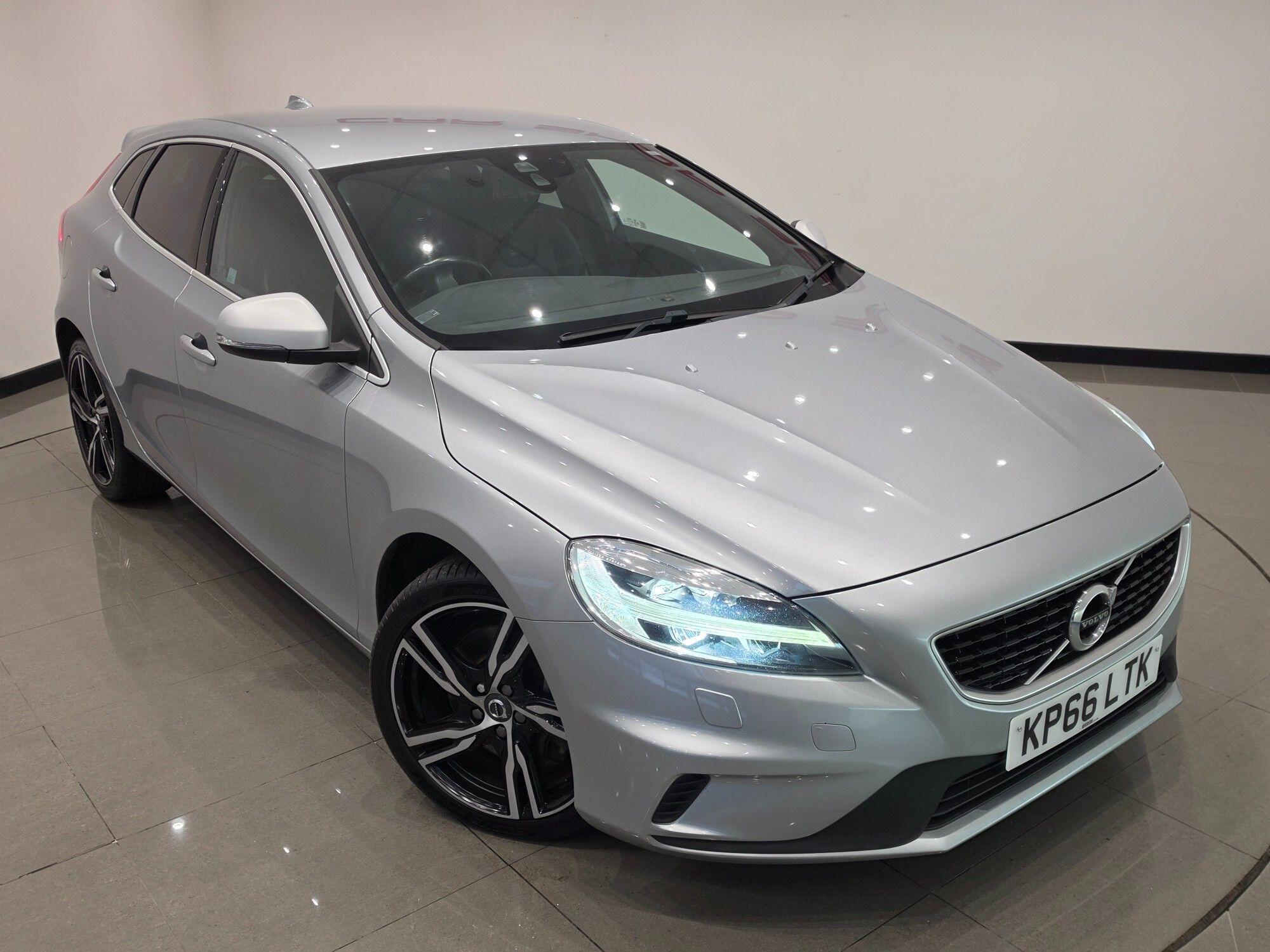 Volvo V40 view 57