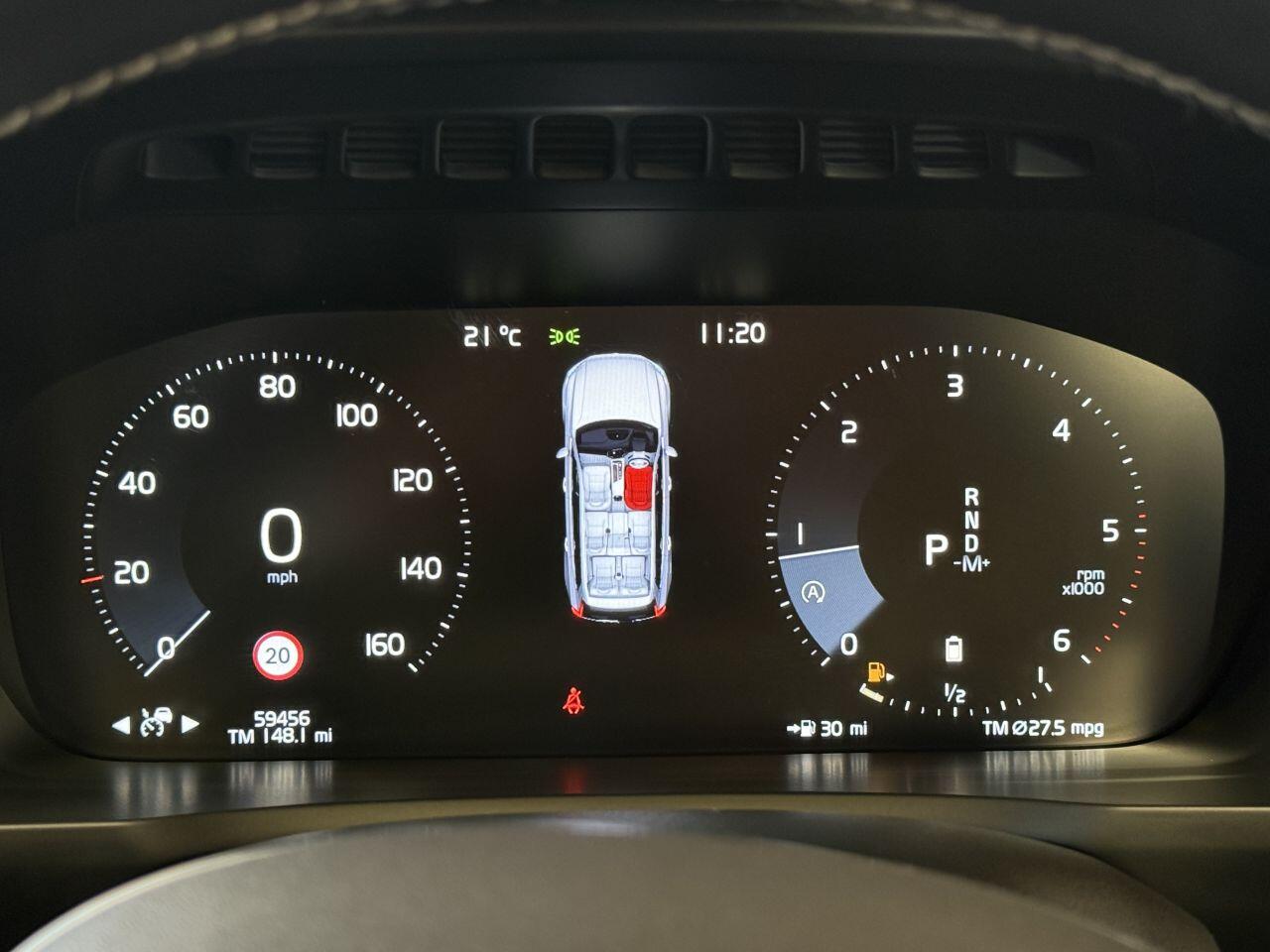 Volvo XC90 view 42