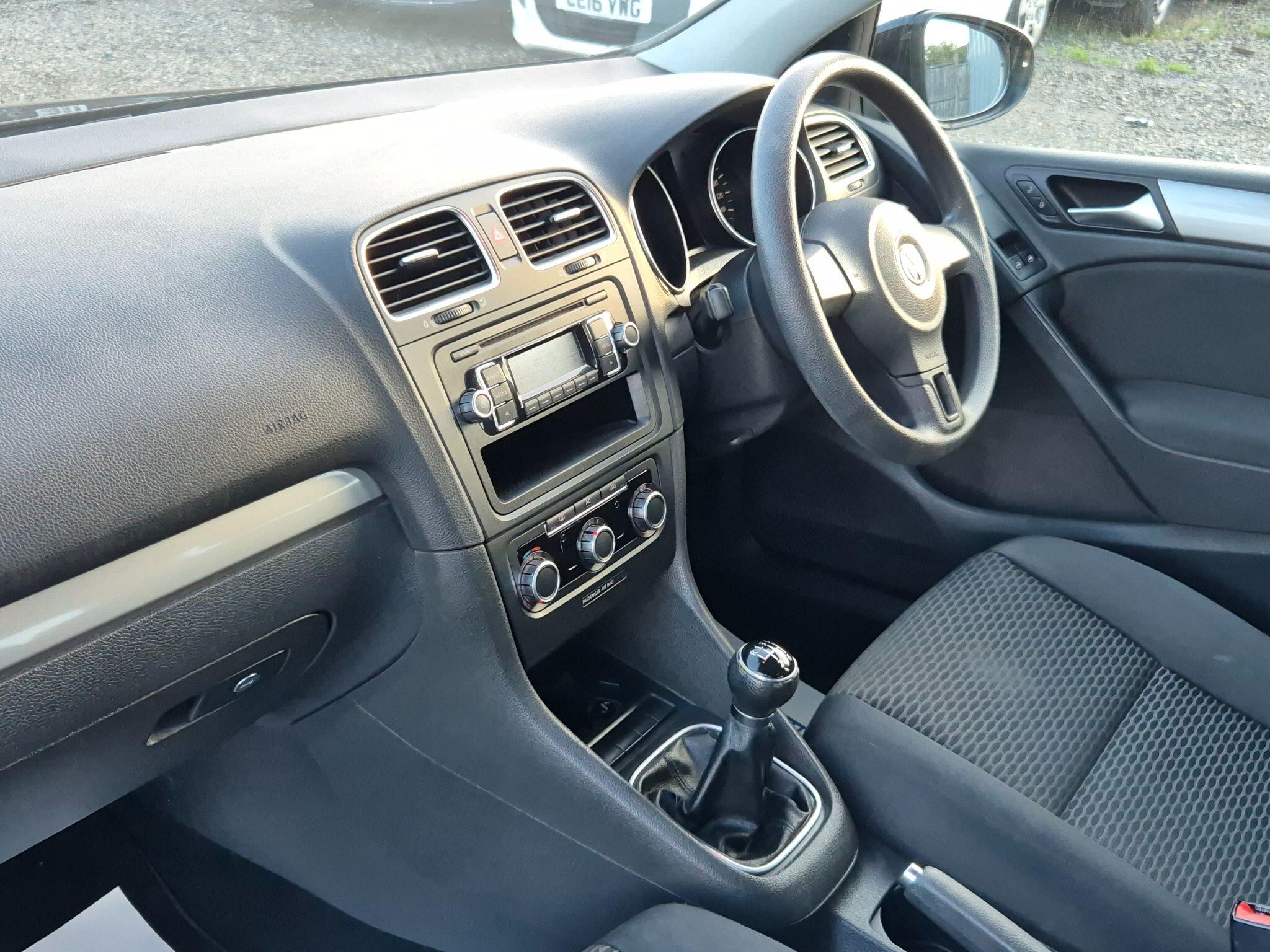 Volkswagen Golf view 19