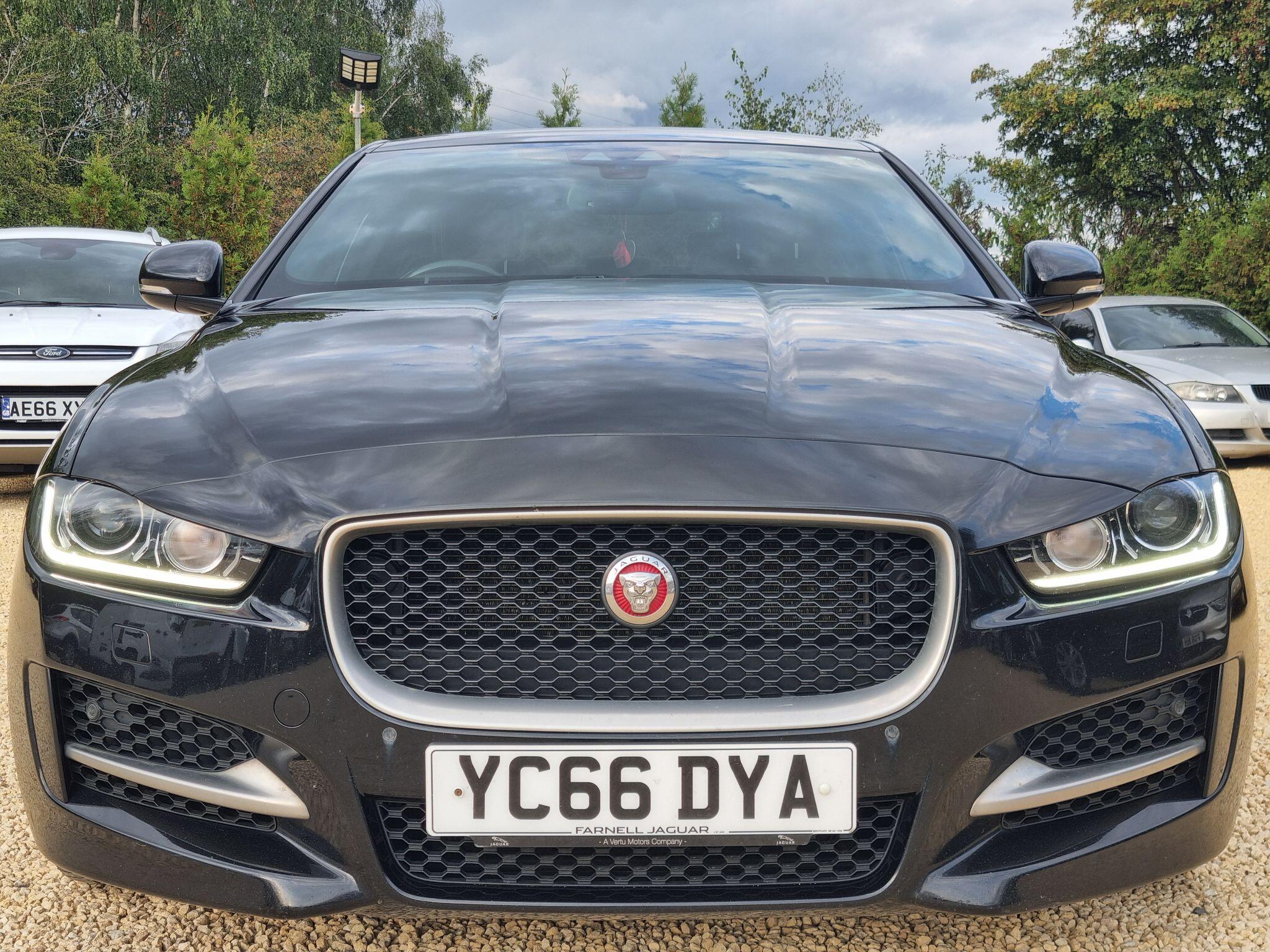 Jaguar Xe view 29