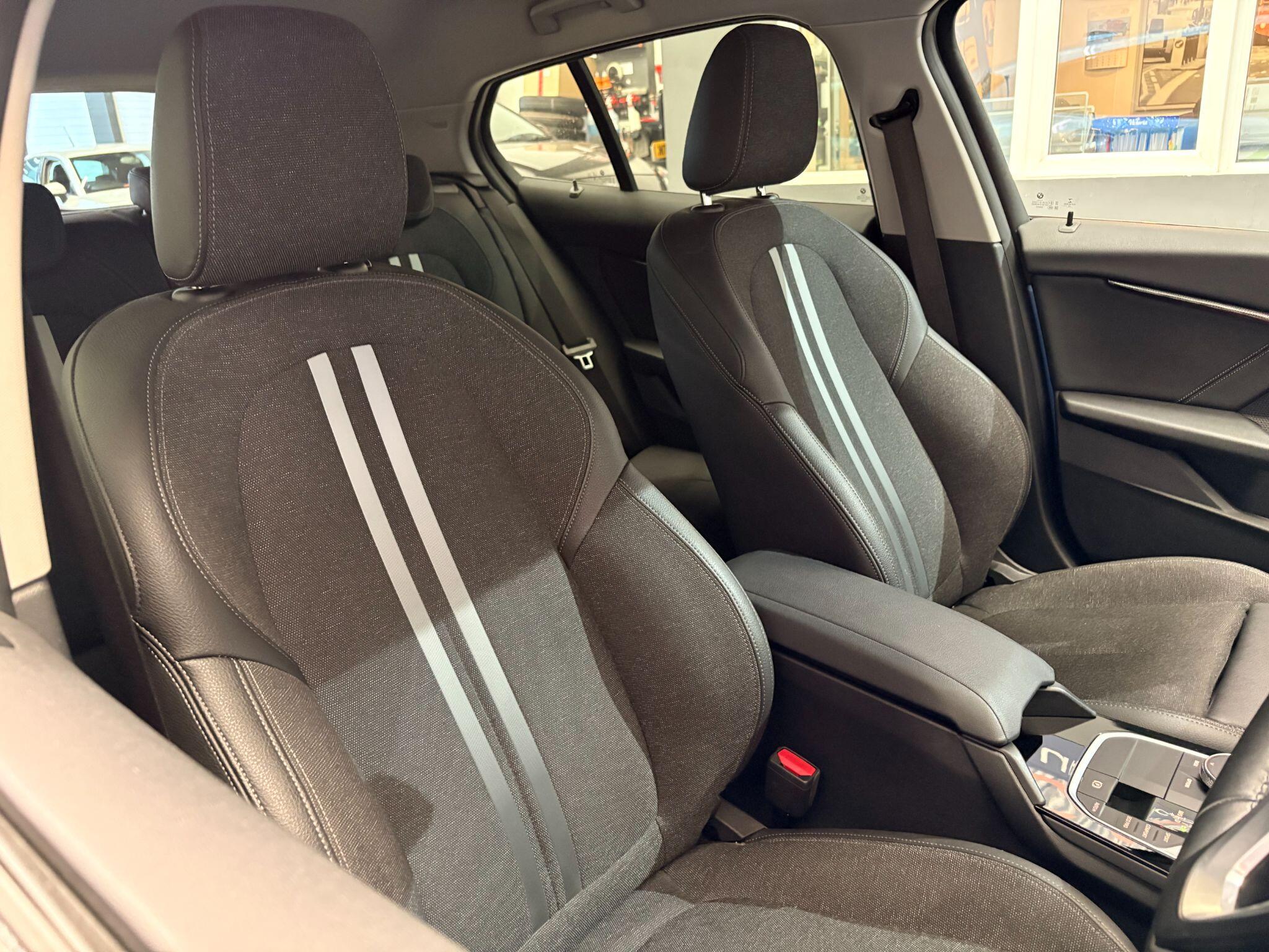 BMW 1 Series view 19