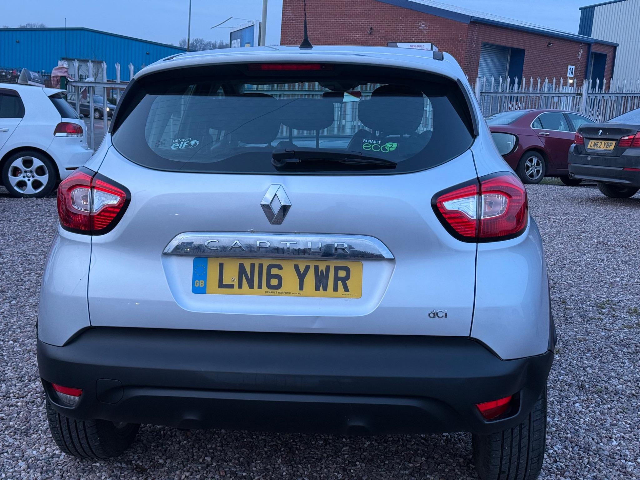 Renault Captur view 11