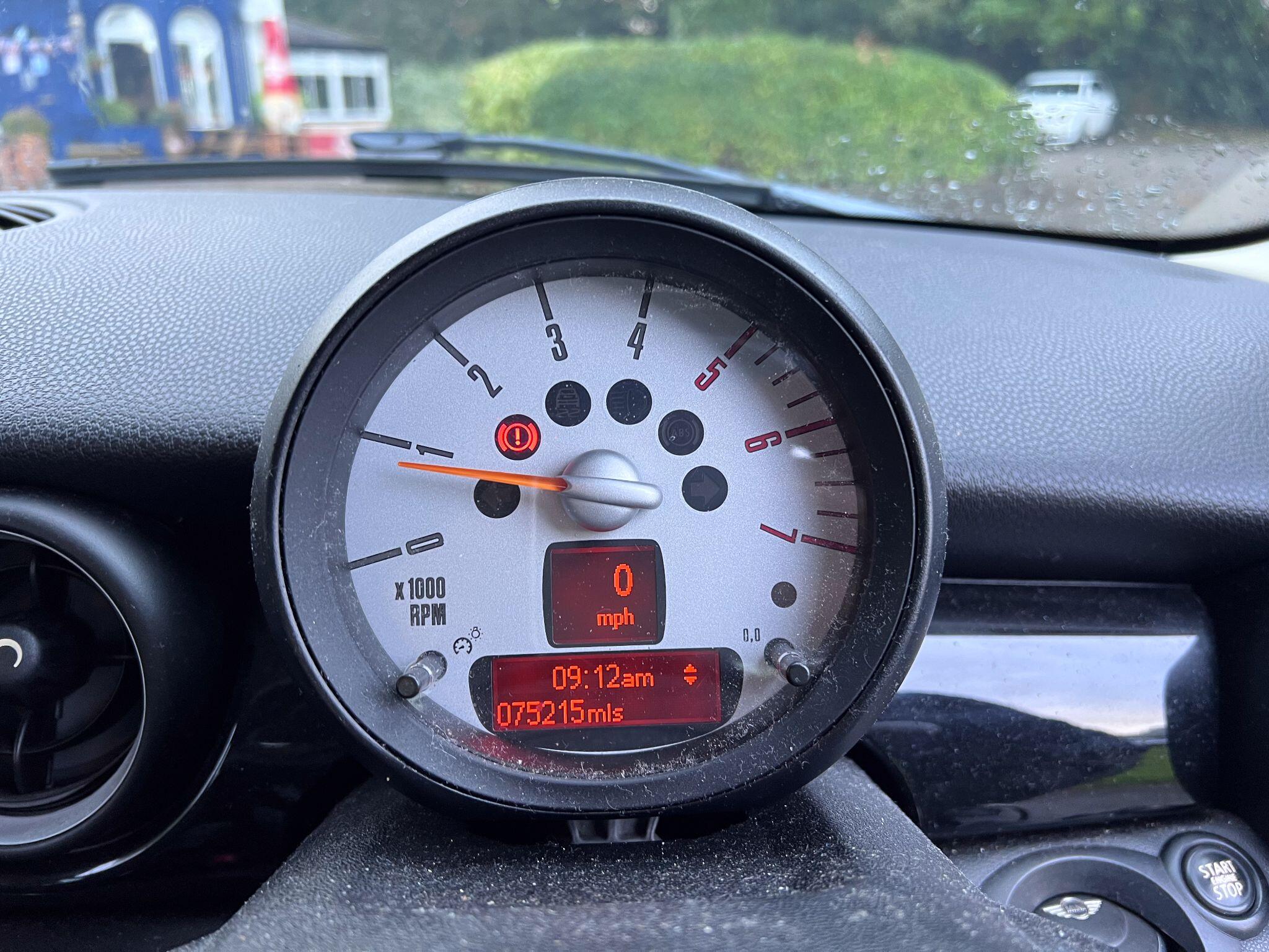 MINI Hatch view 12