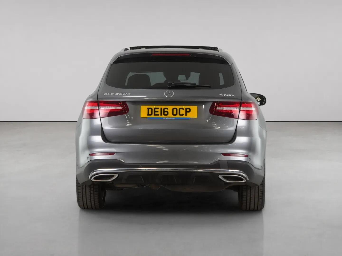 Mercedes-Benz GLC view 7