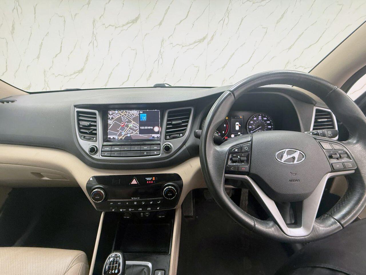 Hyundai Tucson view 17