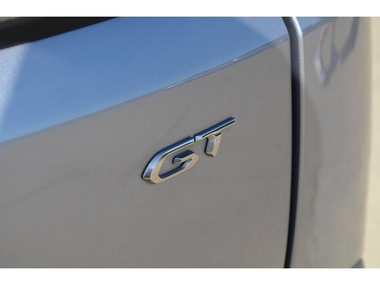 Peugeot 5008 view 34