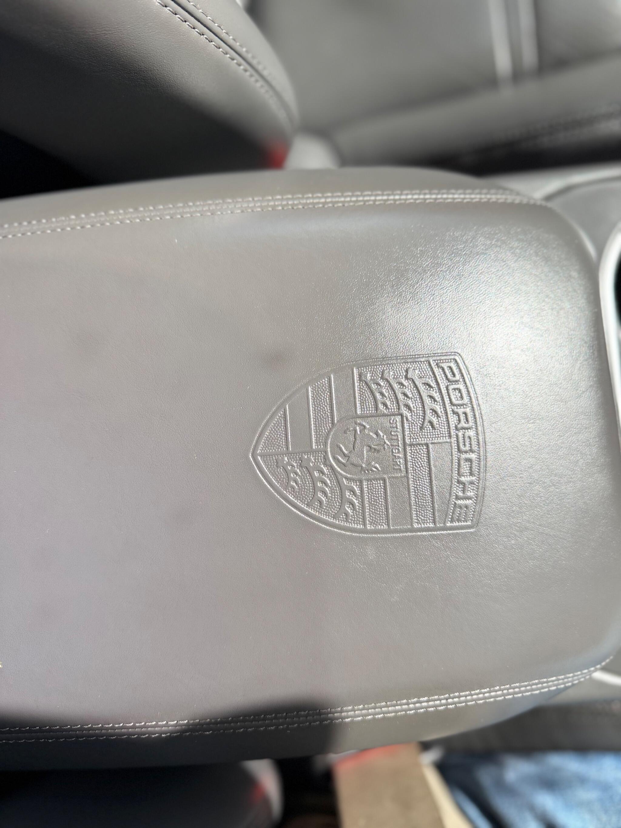 Porsche Cayenne view 45