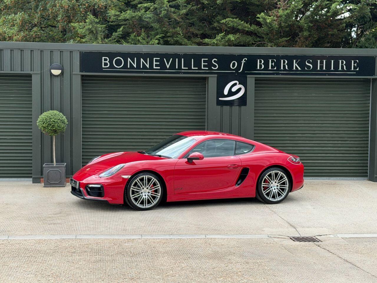 Porsche Cayman view 7