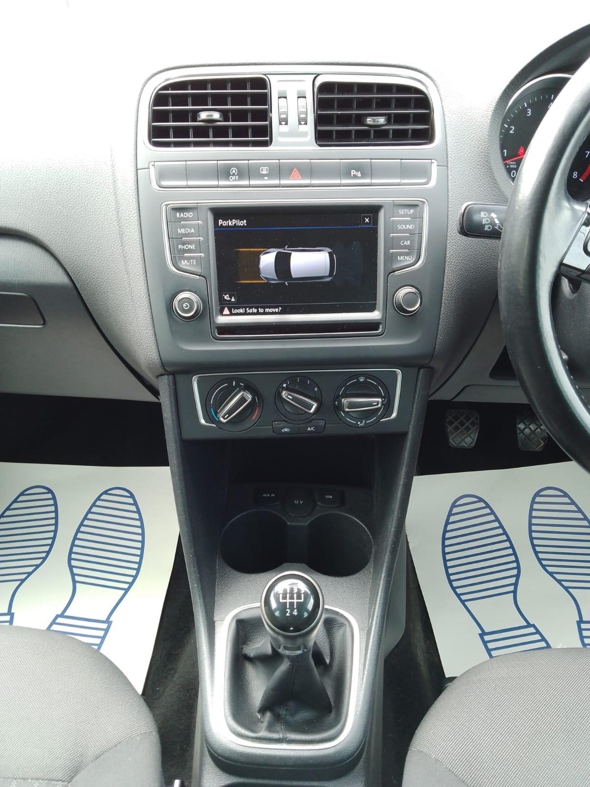 Volkswagen Polo view 25