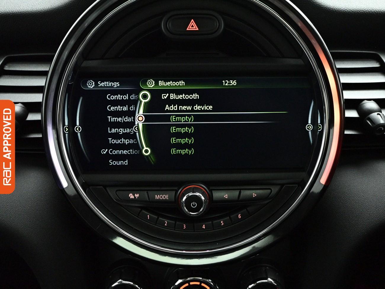 Mini Hatch view 14