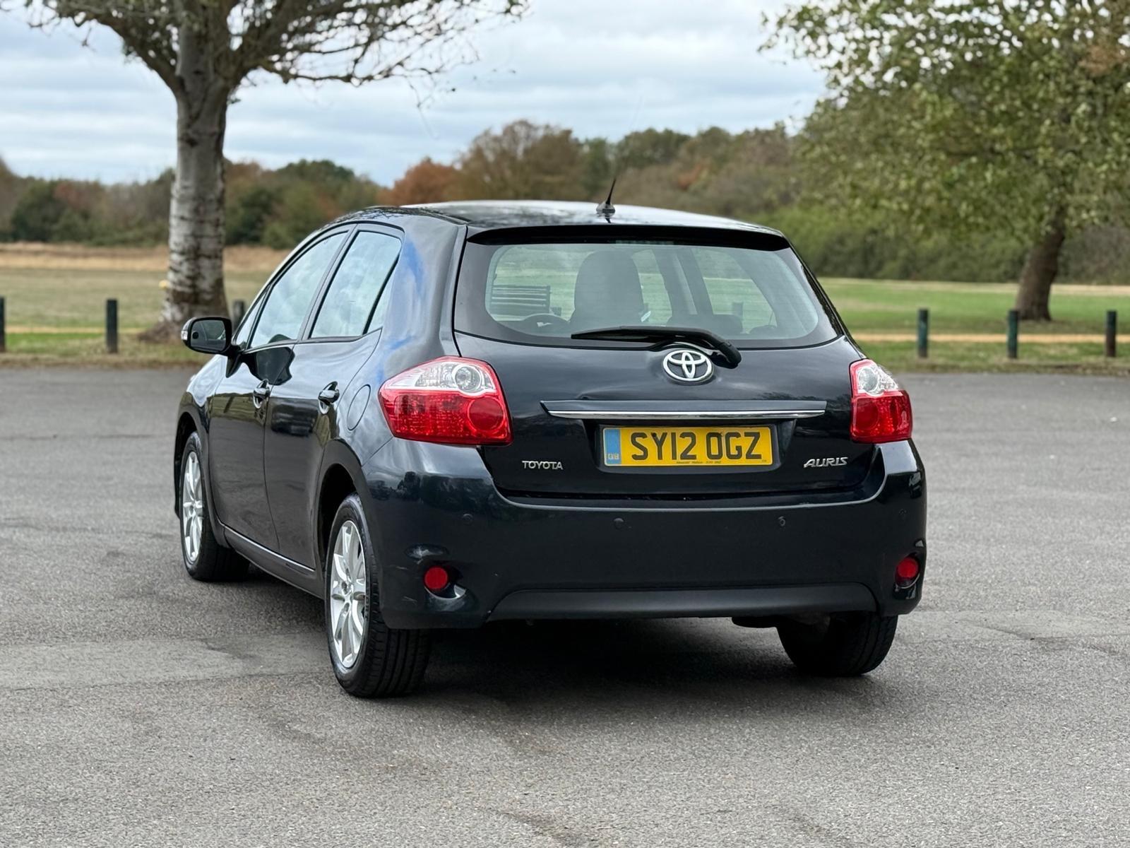 Toyota Auris view 15