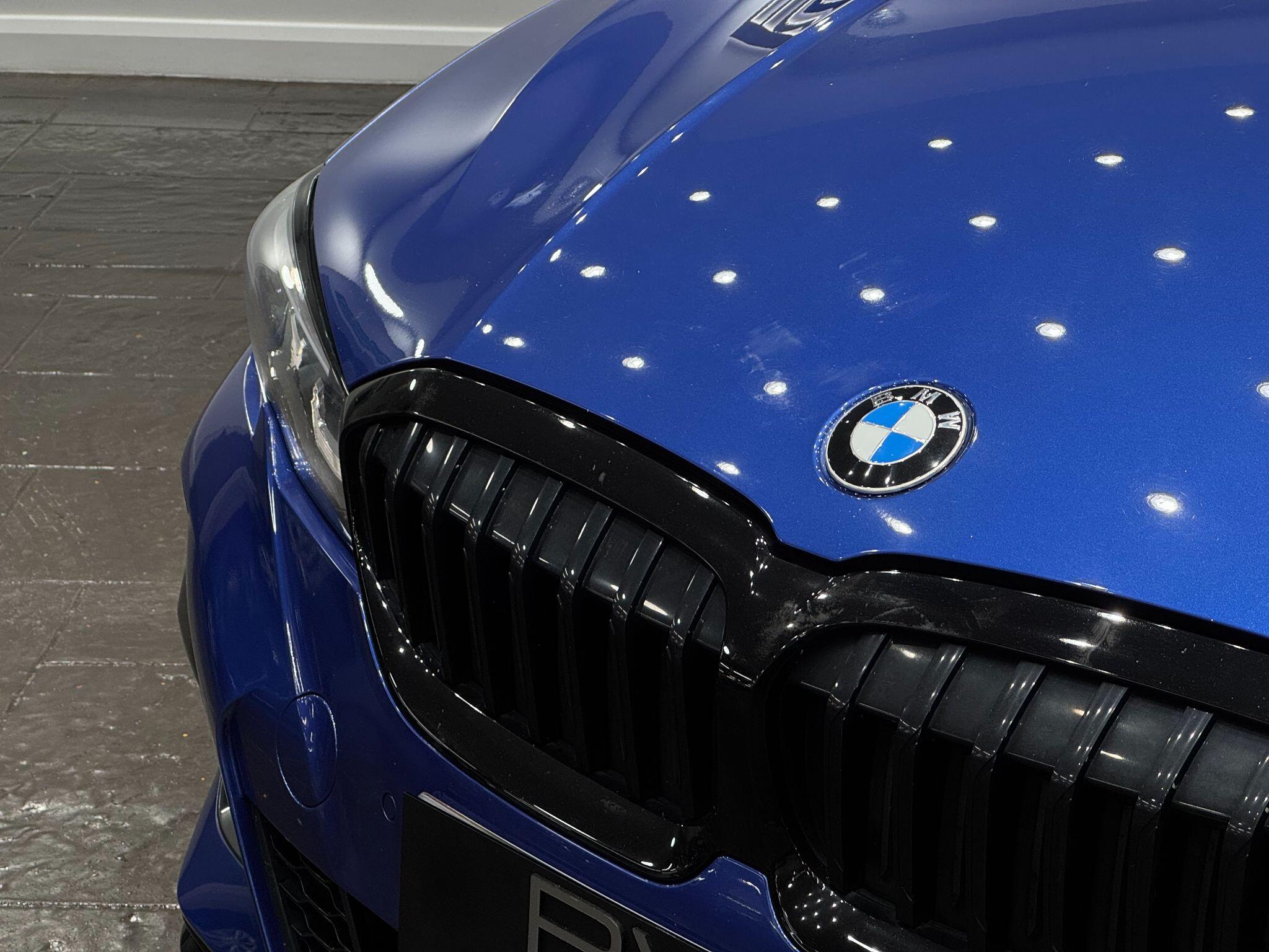 BMW 3 Series view 10