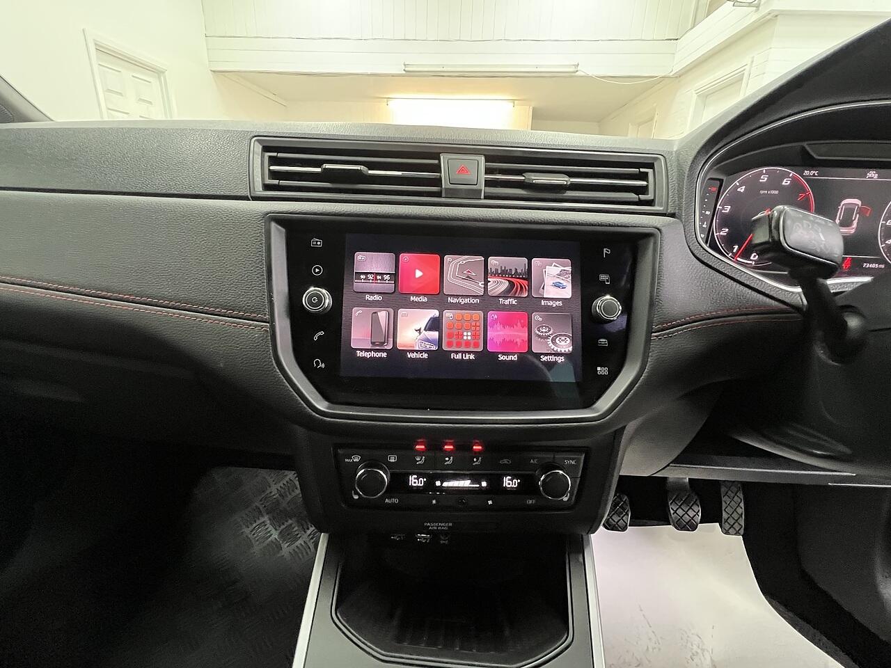 Seat Arona view 13