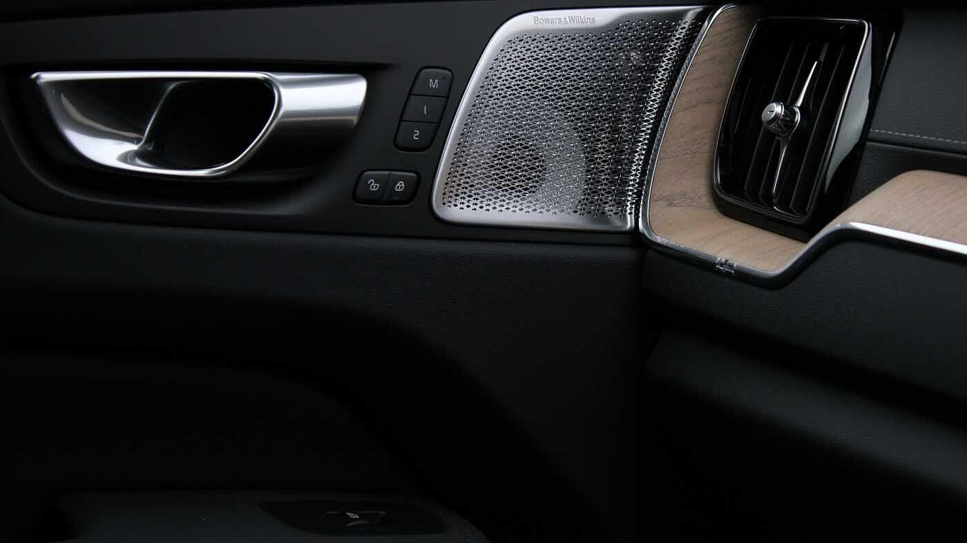 Volvo XC60 view 48