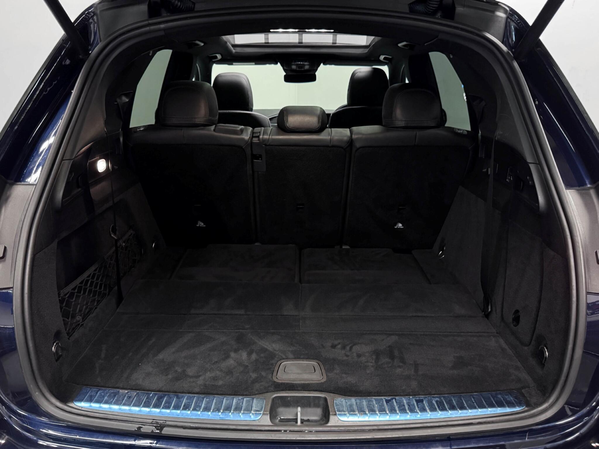 Mercedes-Benz GLE view 6