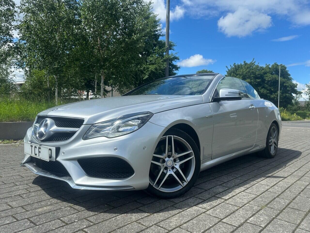 Mercedes-Benz E-Class view 22