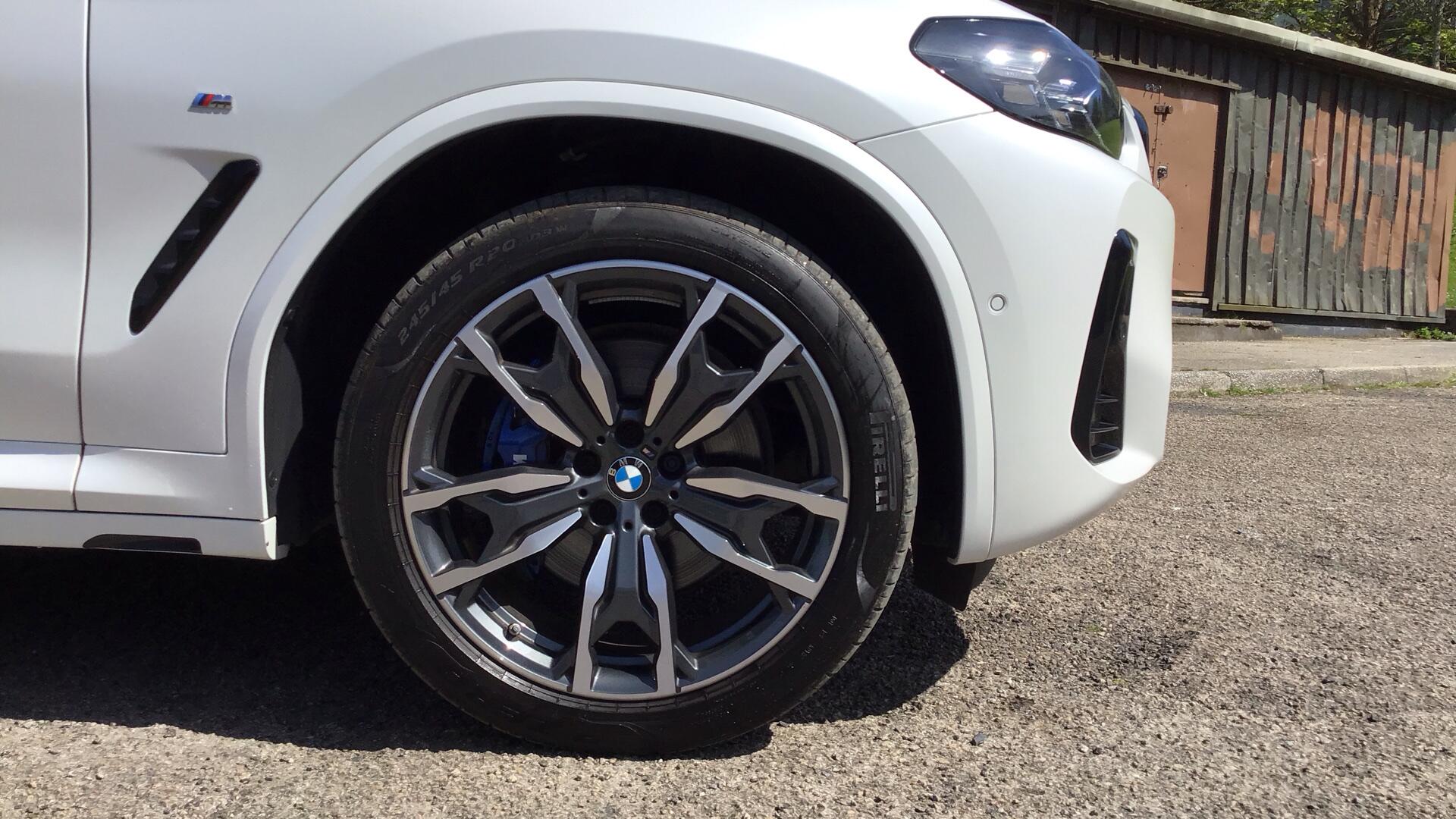 BMW X3 view 14