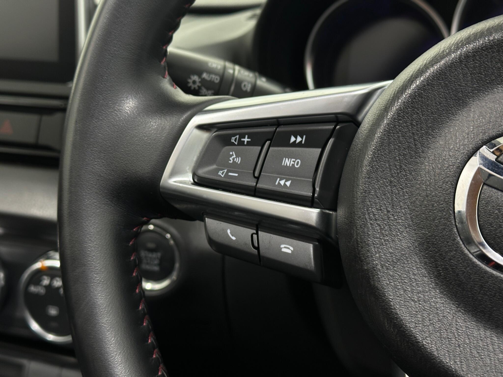Mazda MX-5 view 14