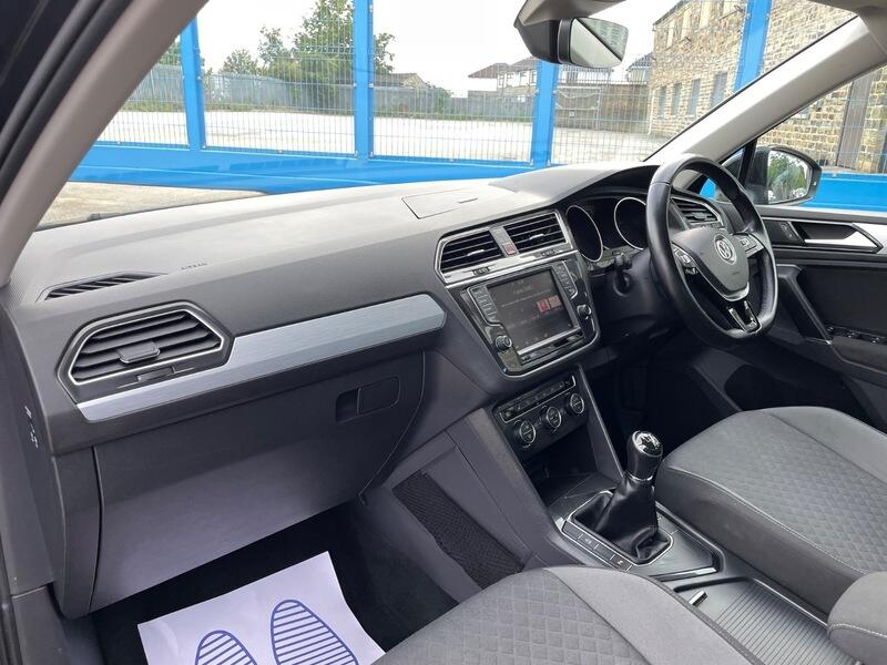 2016 Volkswagen Tiguan image 9