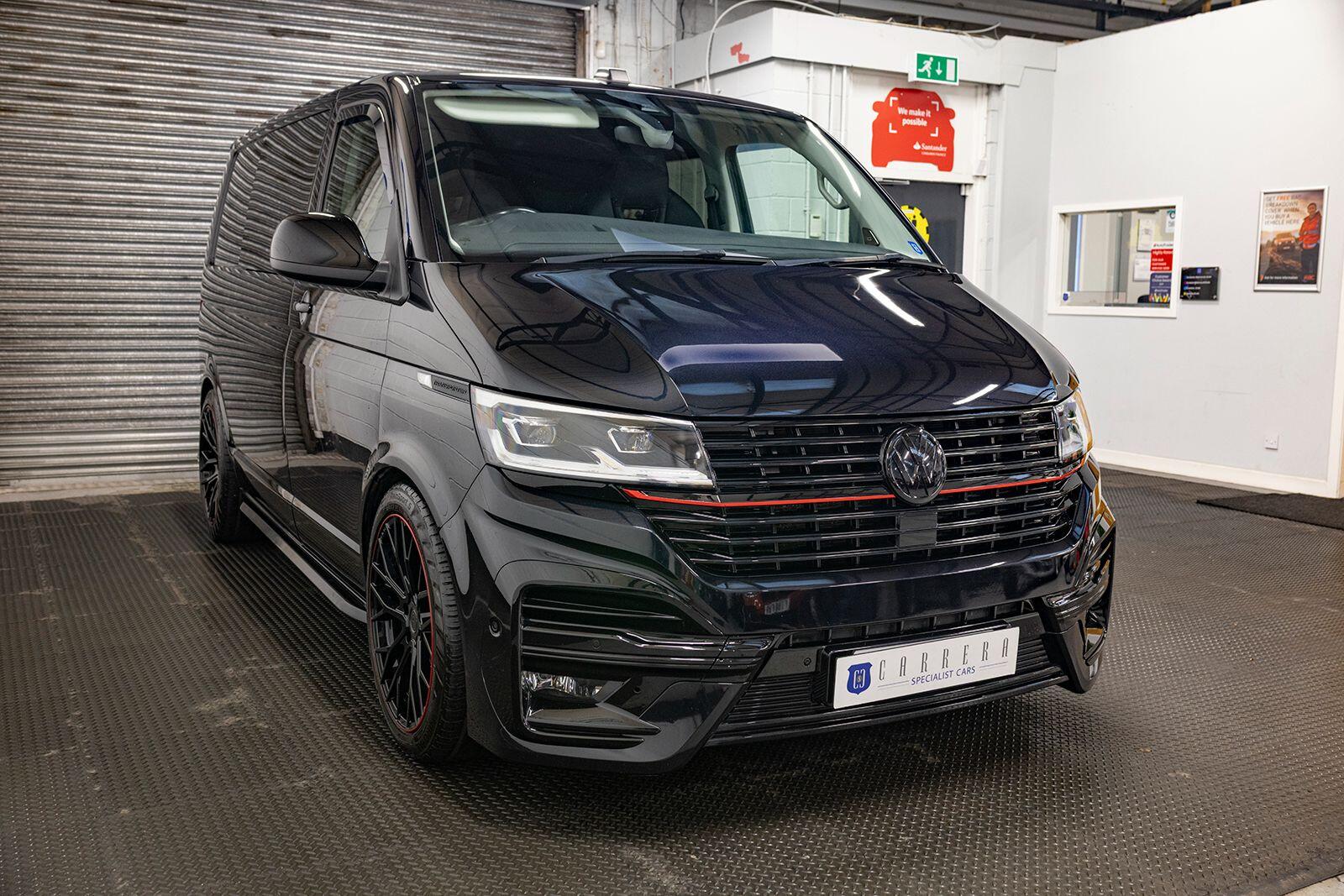 Volkswagen Transporter view 4