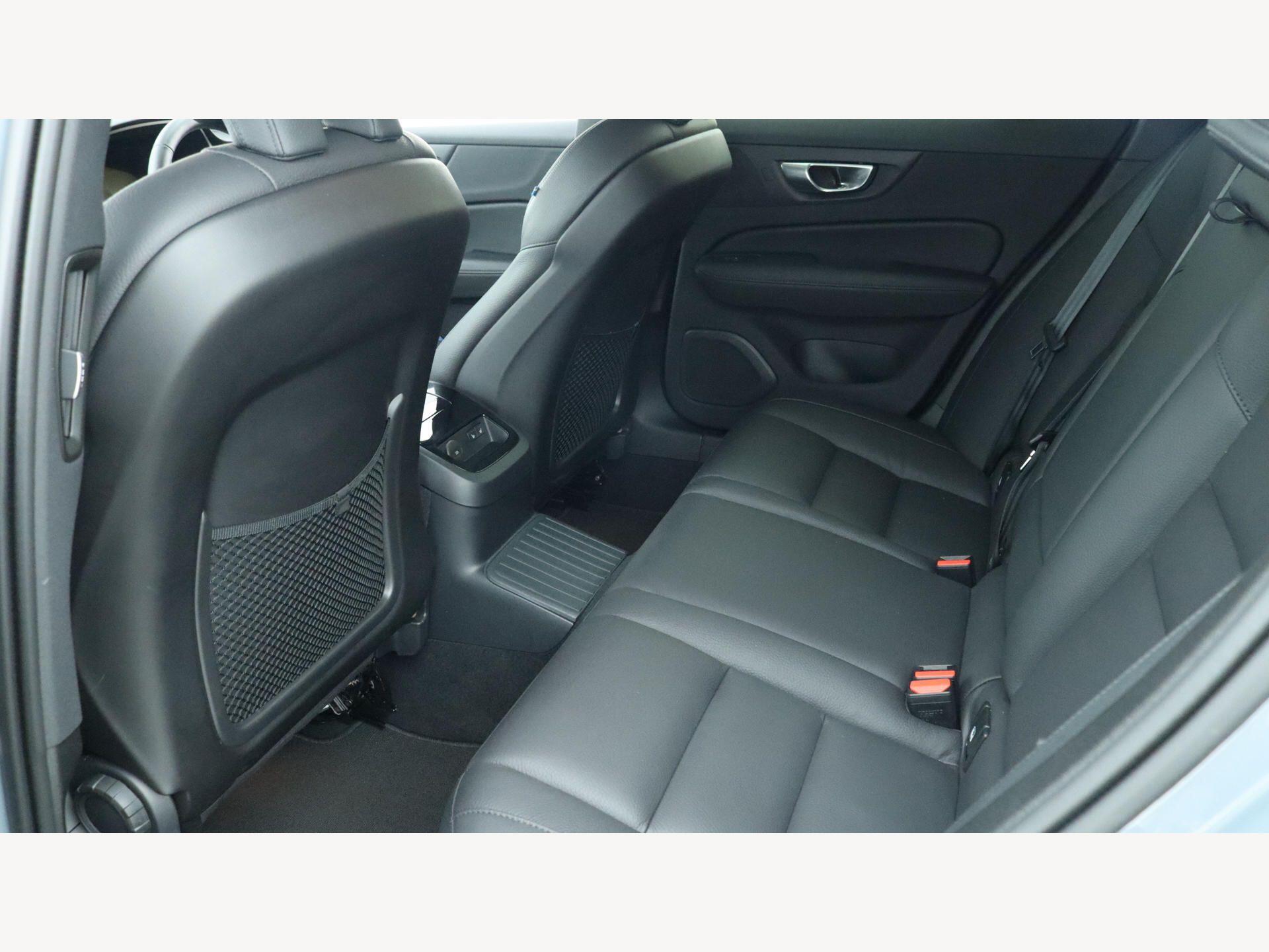 Volvo V60 view 28