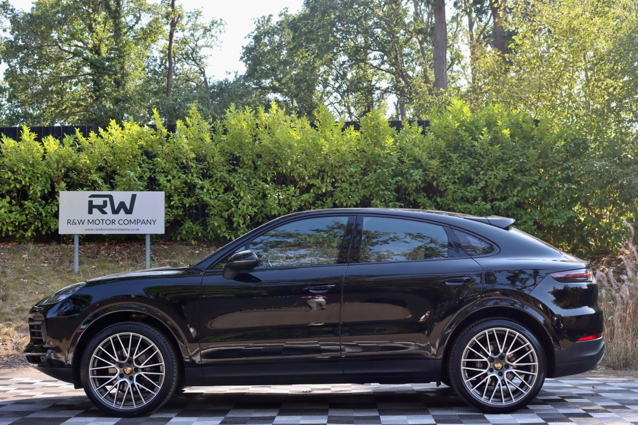 2019 Porsche Cayenne in Black for sale