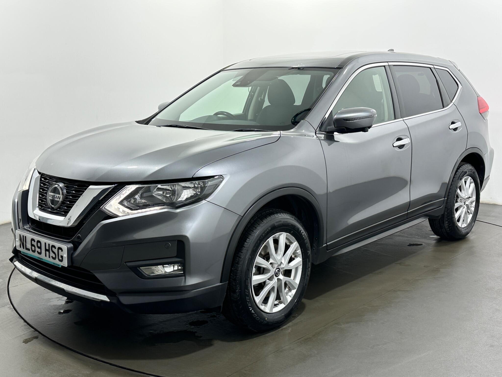 Nissan X-Trail view 55