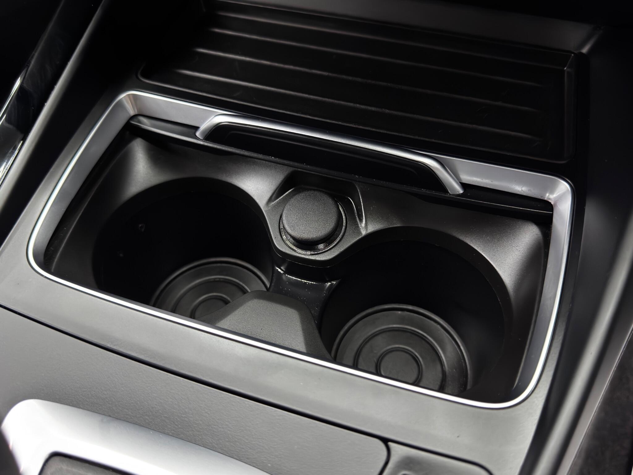 BMW 2 Series view 26