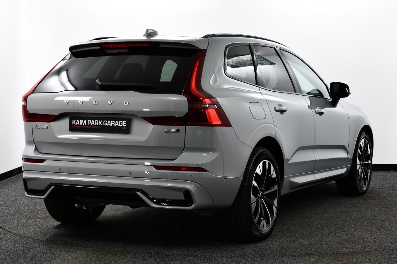 Volvo XC60 view 8