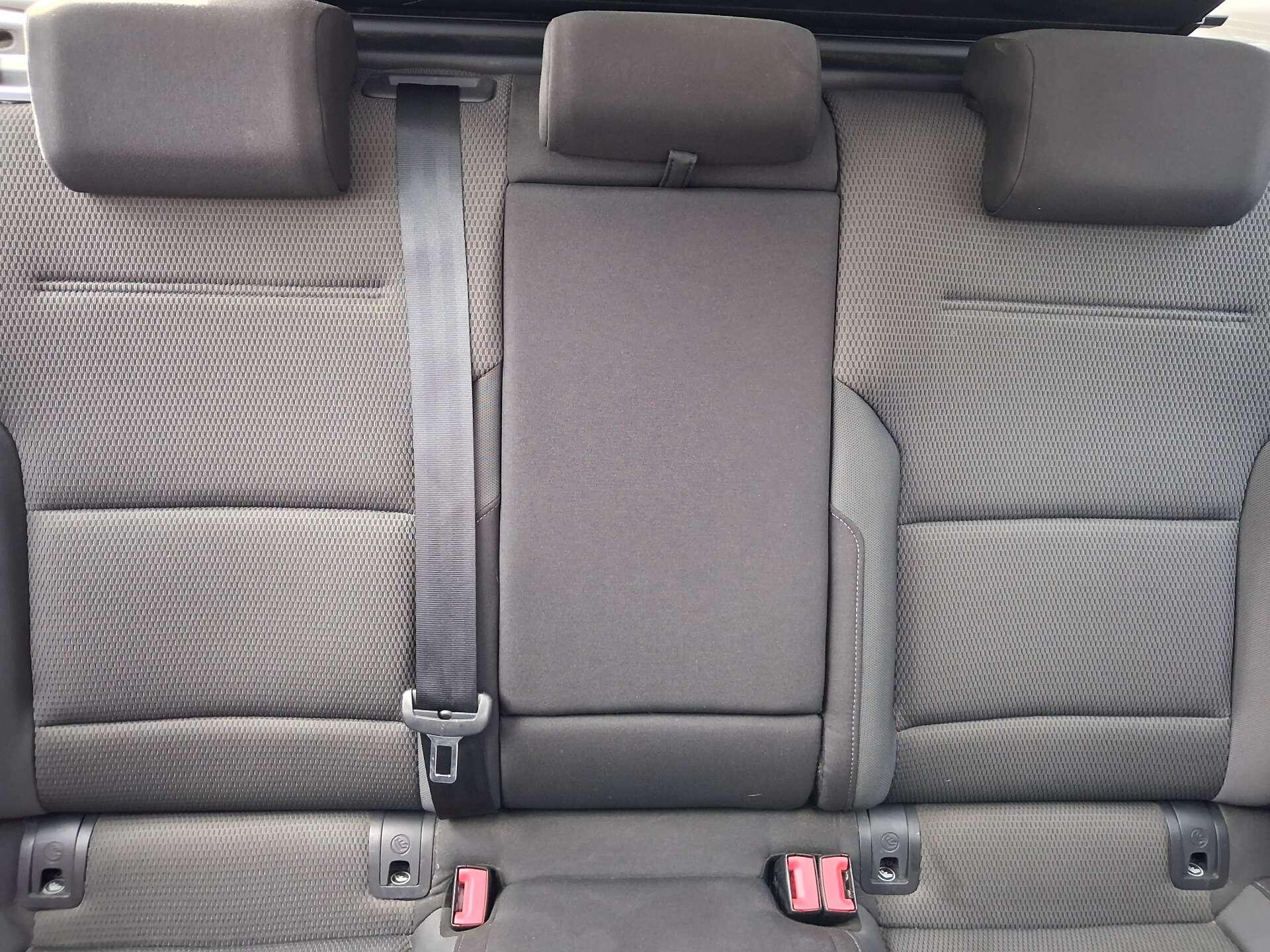 Volkswagen Golf view 35