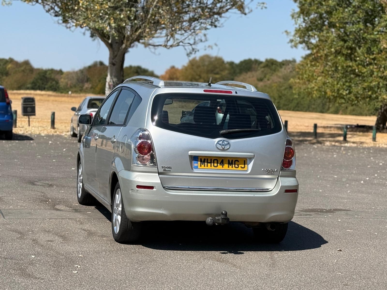 Toyota Corolla Verso view 15