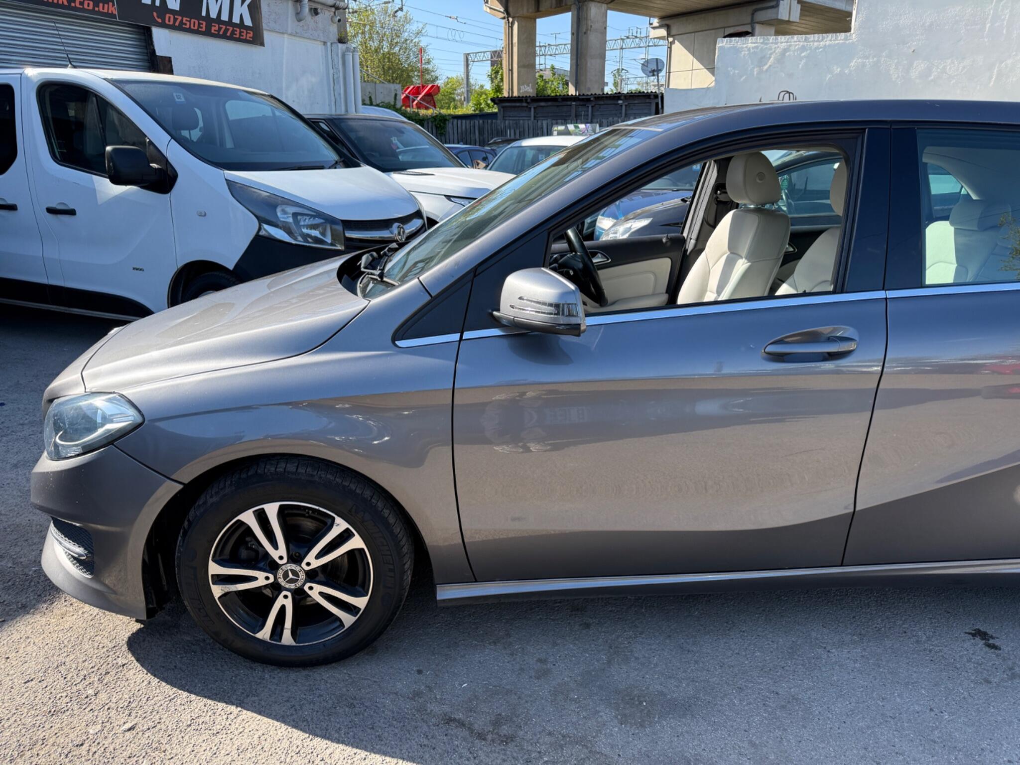 Mercedes-Benz B Class - Image 12