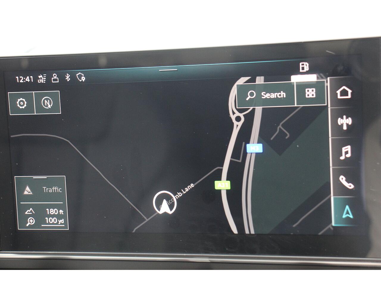 Audi A4 view 22