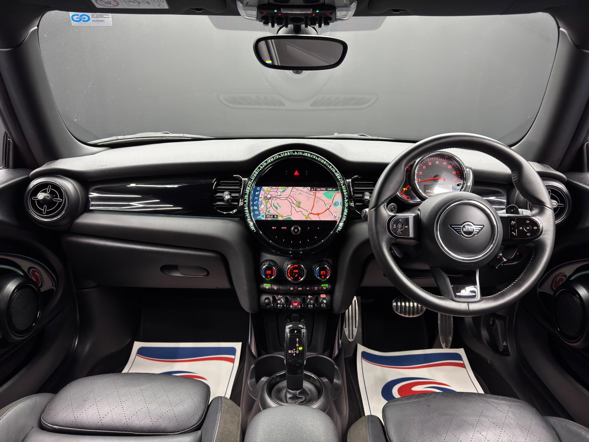 MINI Hatch view 10