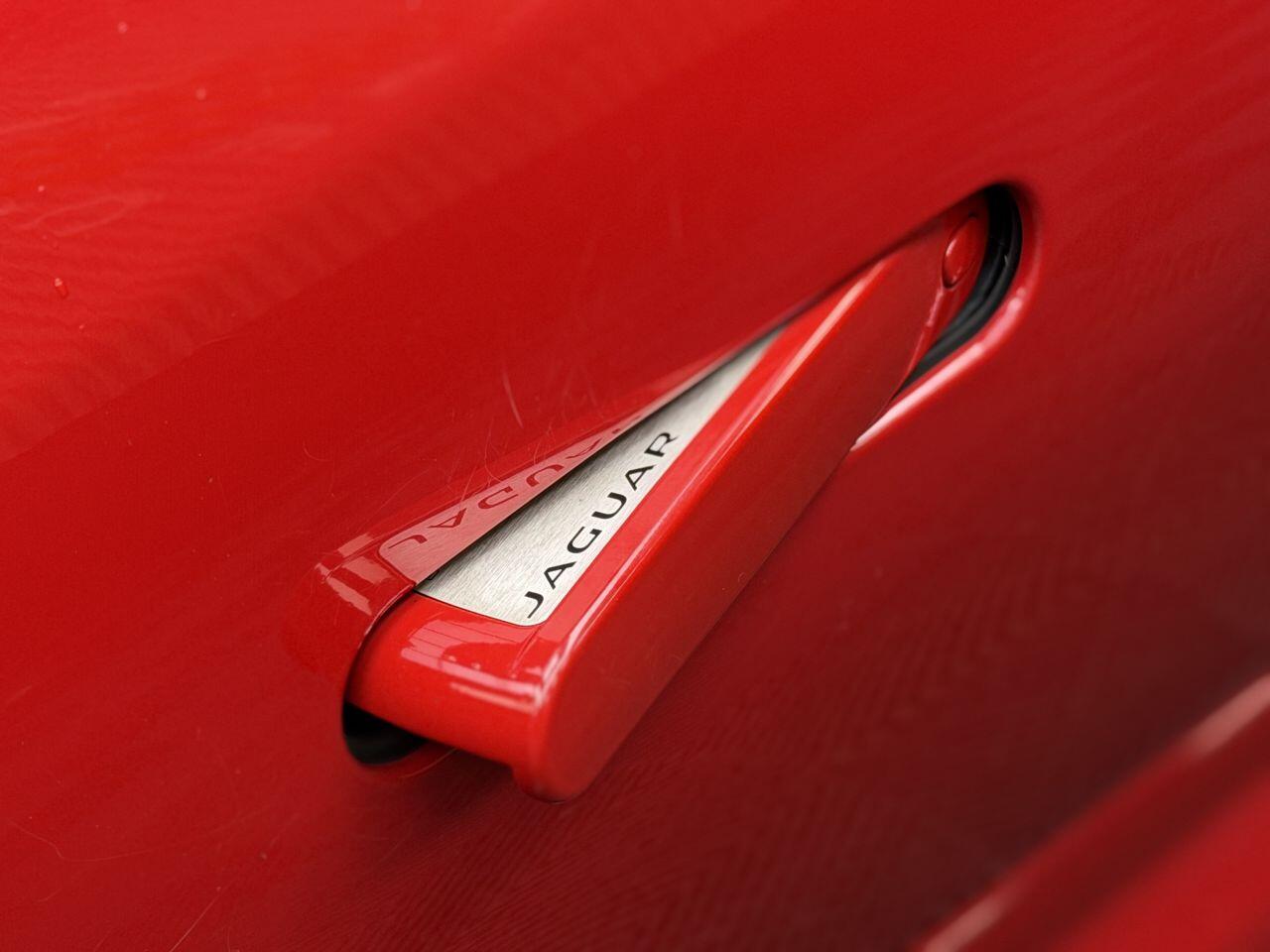 Jaguar F-Type view 21