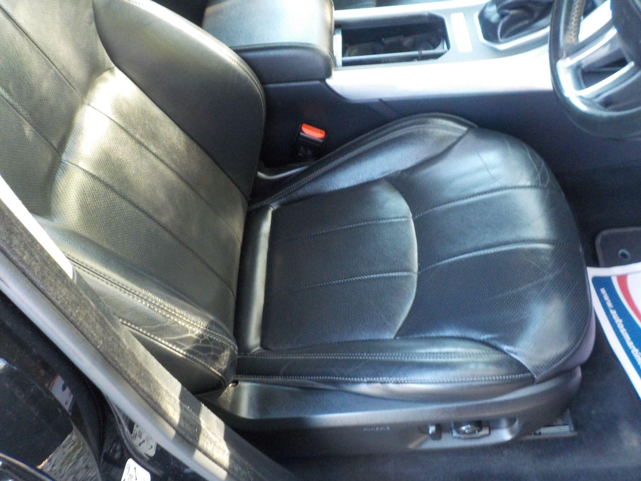 Land Rover Range Rover Evoque 2.0 eD4 SE Tech FWD Euro 6 (s/s) 5dr