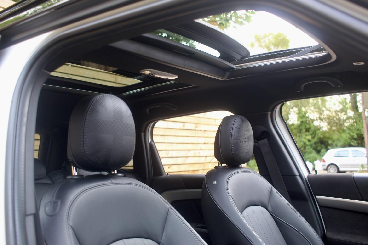 Mini Countryman view 8