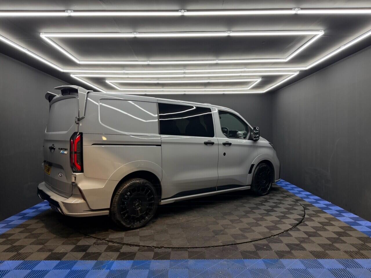 Ford Transit Custom view 20