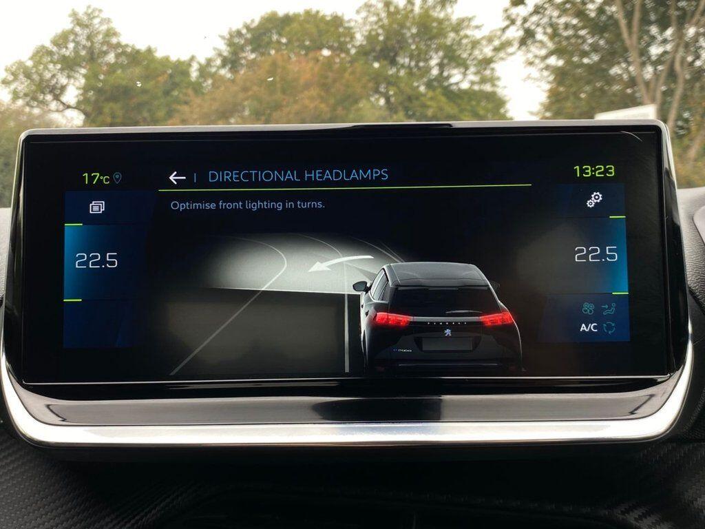 Peugeot E-2008 view 64