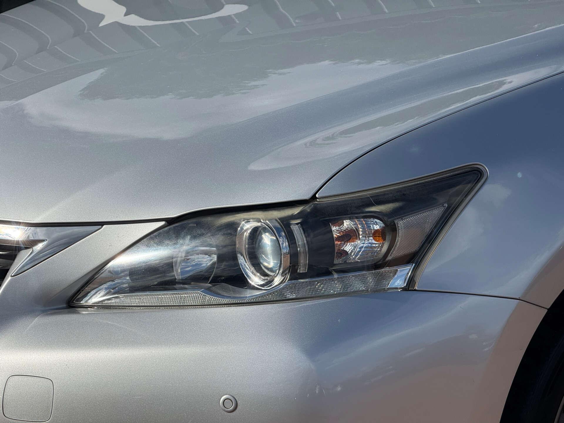 Lexus CT view 5