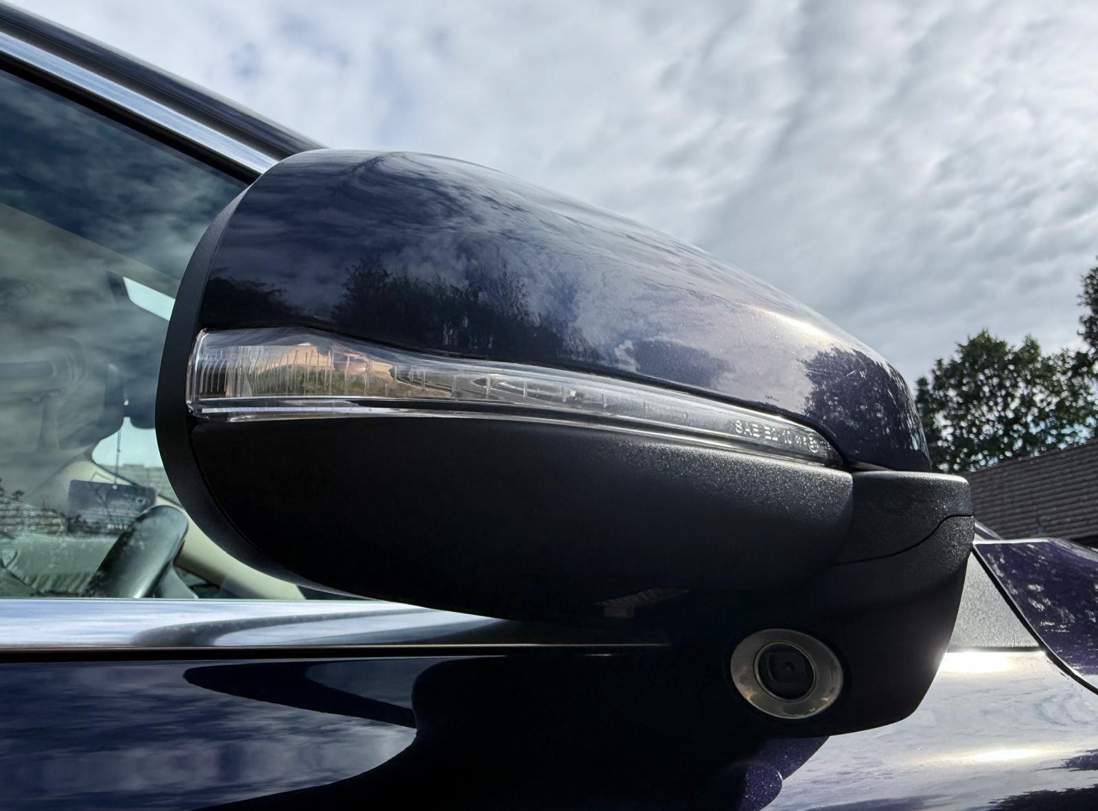 Volvo S80 view 26