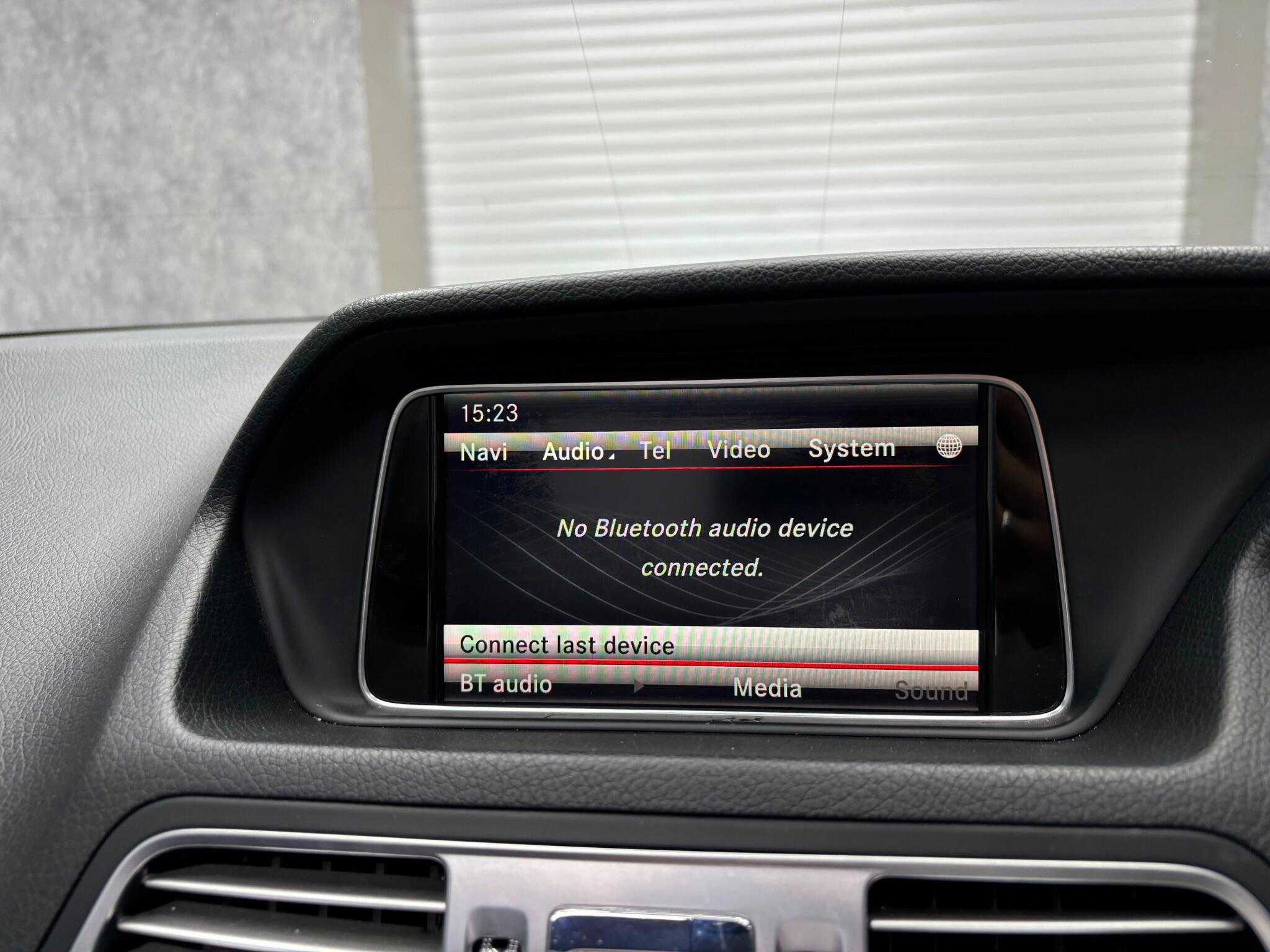 Mercedes-Benz E Class view 9